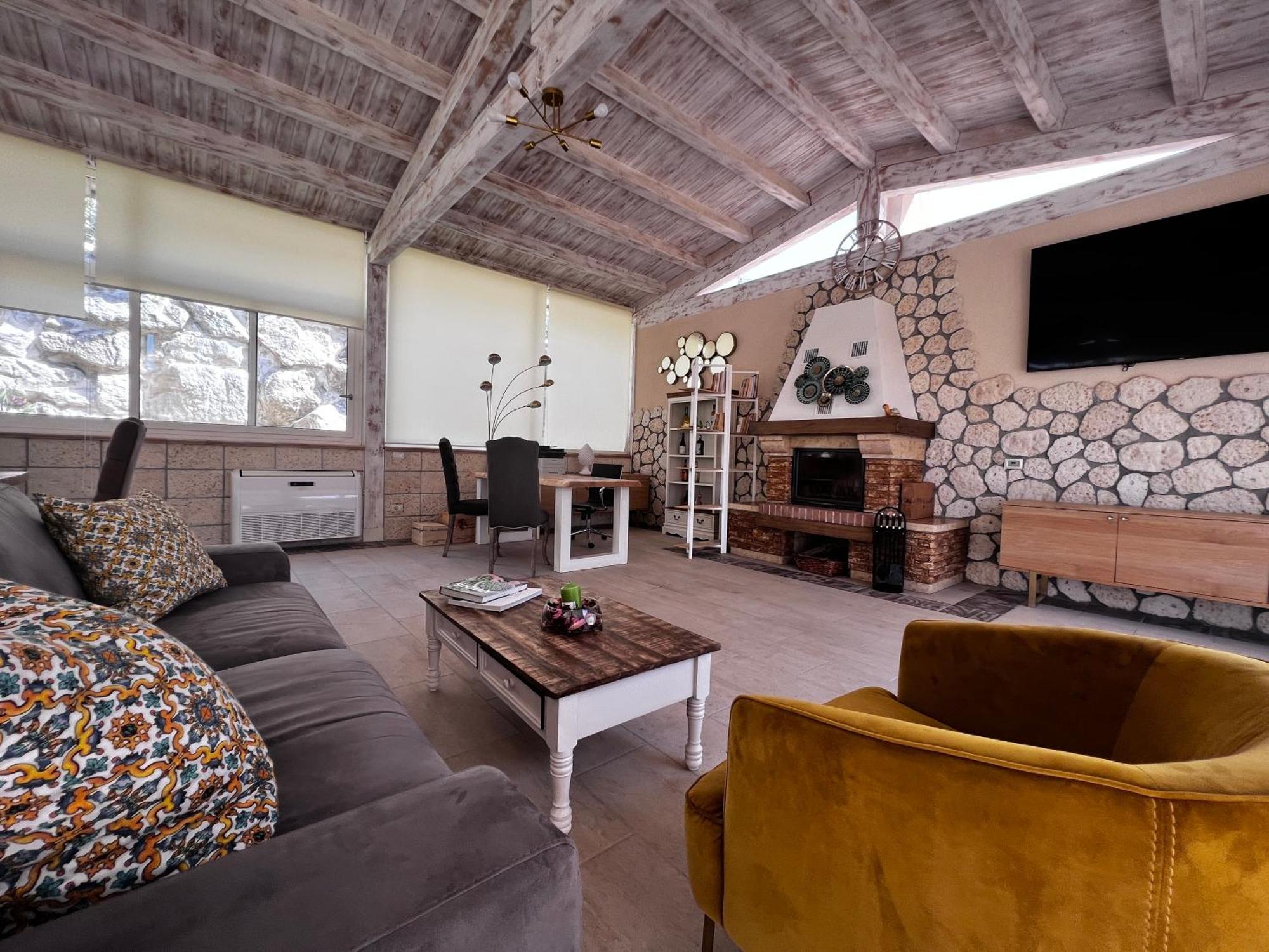 La Corte Di Afea Bed & Breakfast