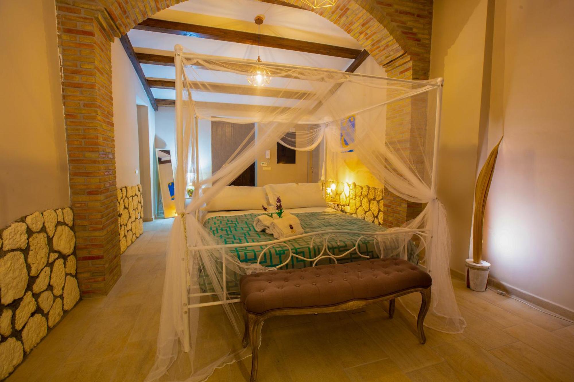 Bed & Breakfast La Corte Di Afea *
